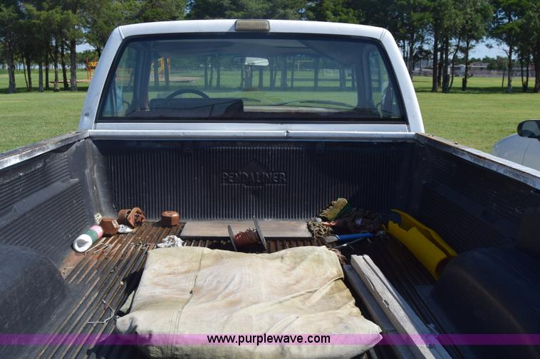 image for item K2982 1990 Chevrolet 1500 pickup truck