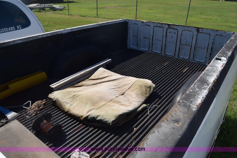 image for item K2982 1990 Chevrolet 1500 pickup truck