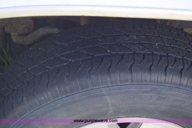 image for item K2982 1990 Chevrolet 1500 pickup truck