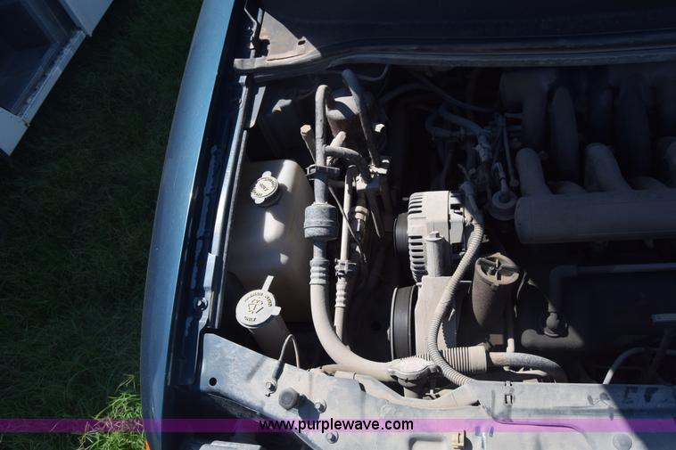 image for item K2987 1998 Ford Windstar van