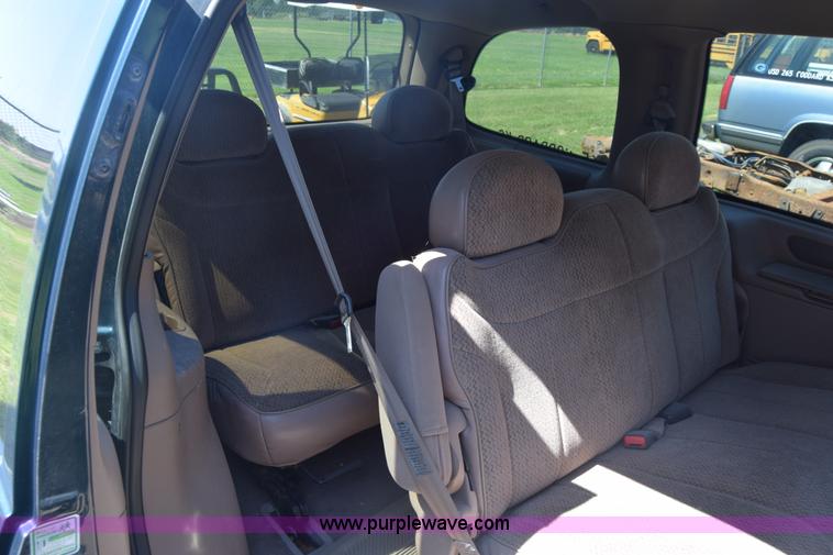 image for item K2987 1998 Ford Windstar van