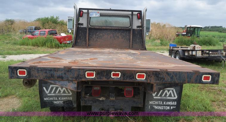 image for item K2995 1993 International 4600 flatbed truck