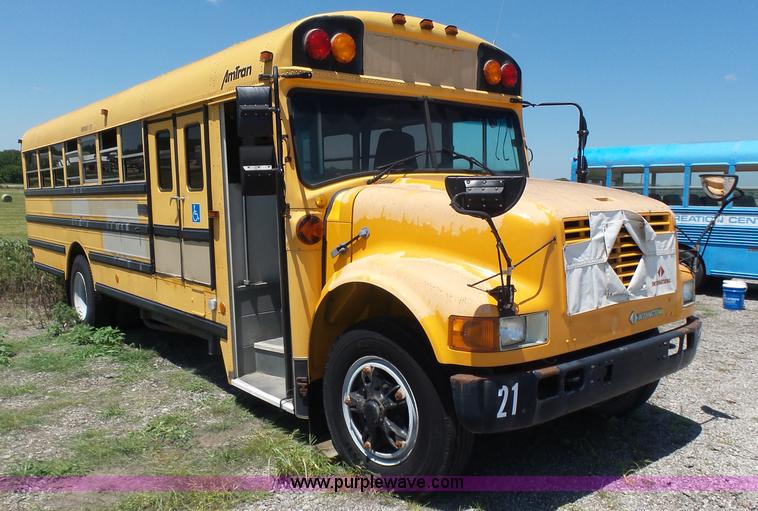 image for item K3137 1993 International 3800 Amtran school bus