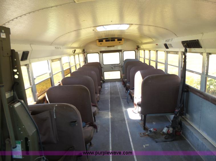 image for item K3137 1993 International 3800 Amtran school bus