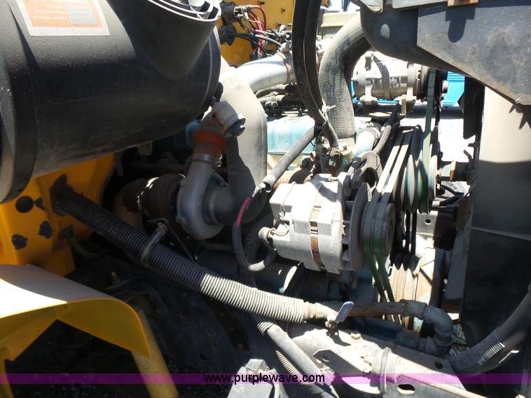 image for item K3137 1993 International 3800 Amtran school bus