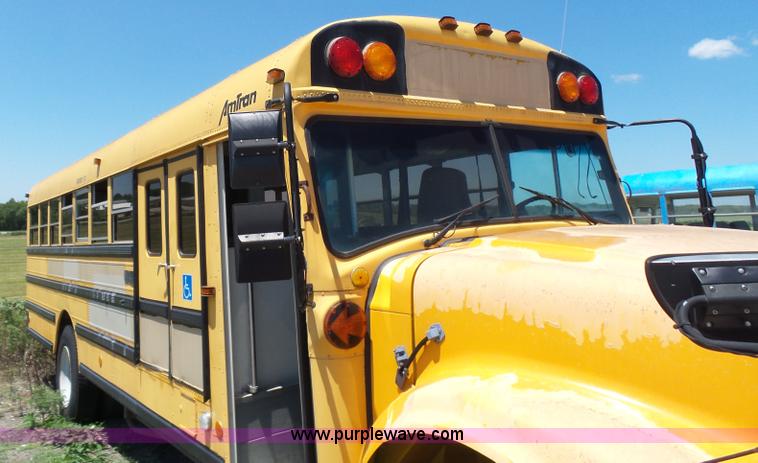 image for item K3137 1993 International 3800 Amtran school bus