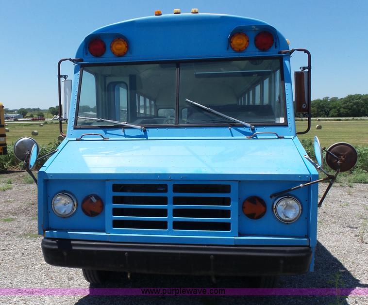 image for item K3138 1981 Chevrolet P30 bus
