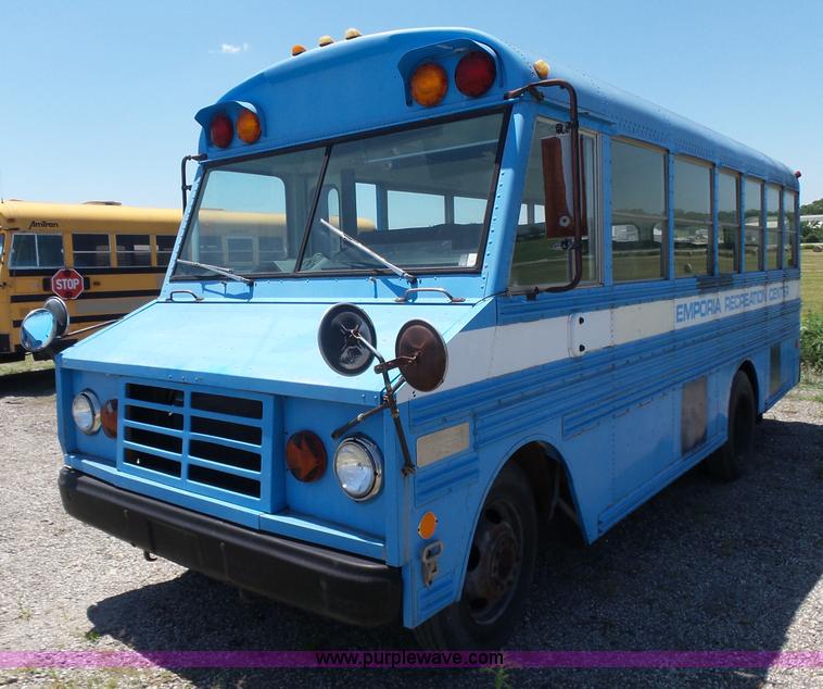image for item K3138 1981 Chevrolet P30 bus