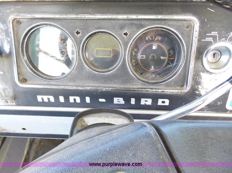 image for item K3138 1981 Chevrolet P30 bus