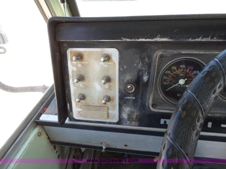 image for item K3138 1981 Chevrolet P30 bus