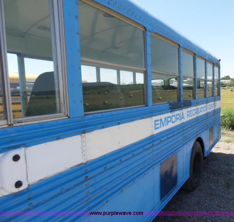 image for item K3138 1981 Chevrolet P30 bus