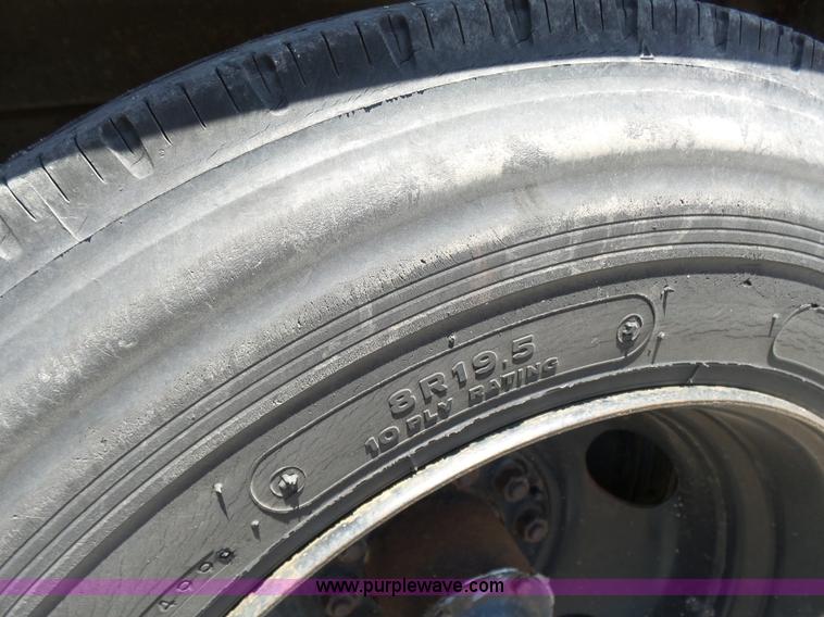 image for item K3138 1981 Chevrolet P30 bus