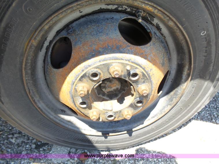 image for item K3138 1981 Chevrolet P30 bus