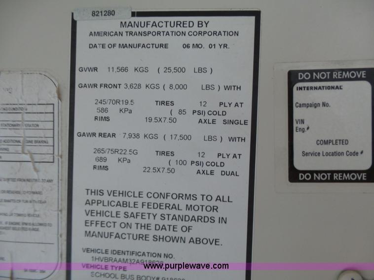 image for item K3164 2002 International 3800 school bus