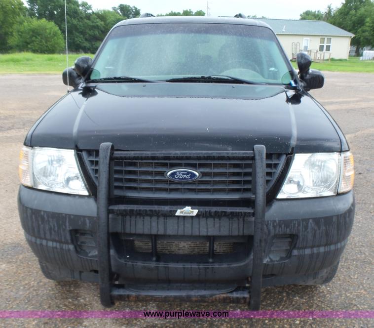 image for item K3165 2004 Ford Explorer SUV