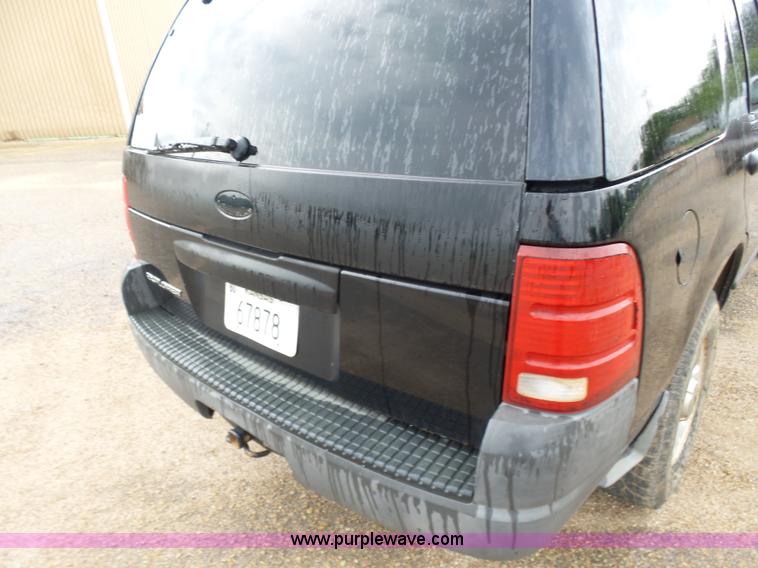 image for item K3165 2004 Ford Explorer SUV