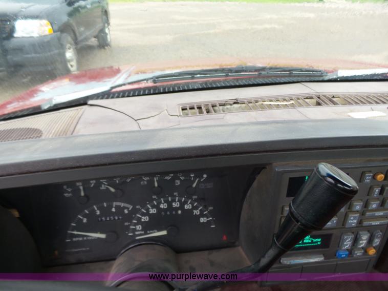 image for item K3166 1991 Chevrolet Scottsdale 1500 pickup truck