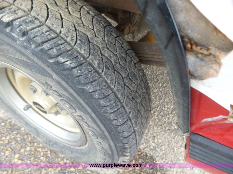 image for item K3166 1991 Chevrolet Scottsdale 1500 pickup truck