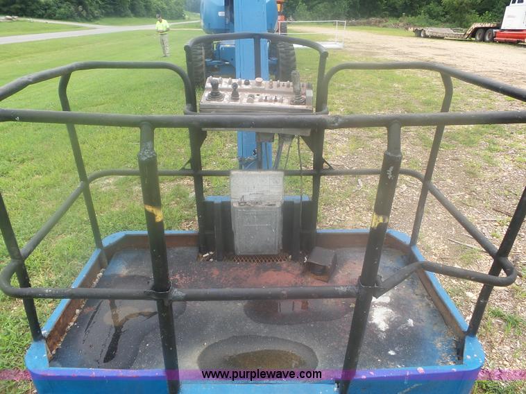 image for item K3482 1999 Up Right SB60 boom lift