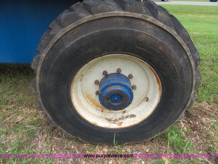 image for item K3482 1999 Up Right SB60 boom lift