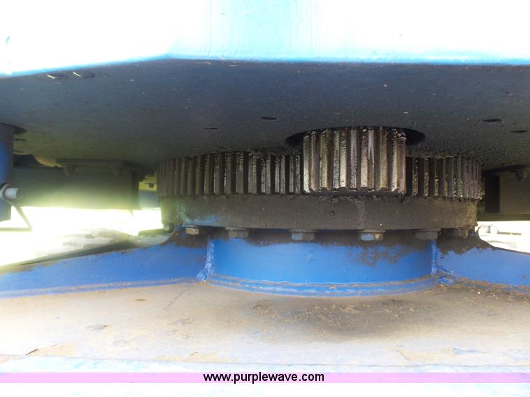 image for item K3482 1999 Up Right SB60 boom lift