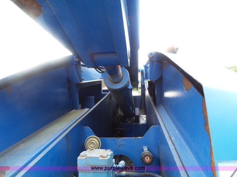 image for item K3482 1999 Up Right SB60 boom lift