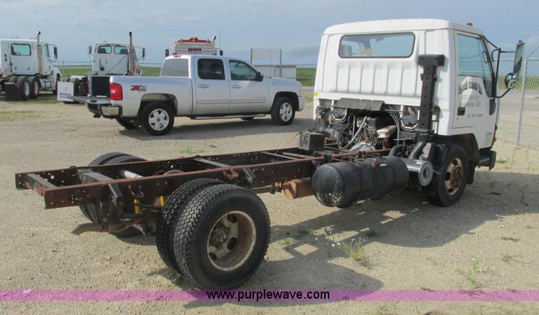 image for item K4056 1994 Mitsubishi Fuso FE truck cab and chassis