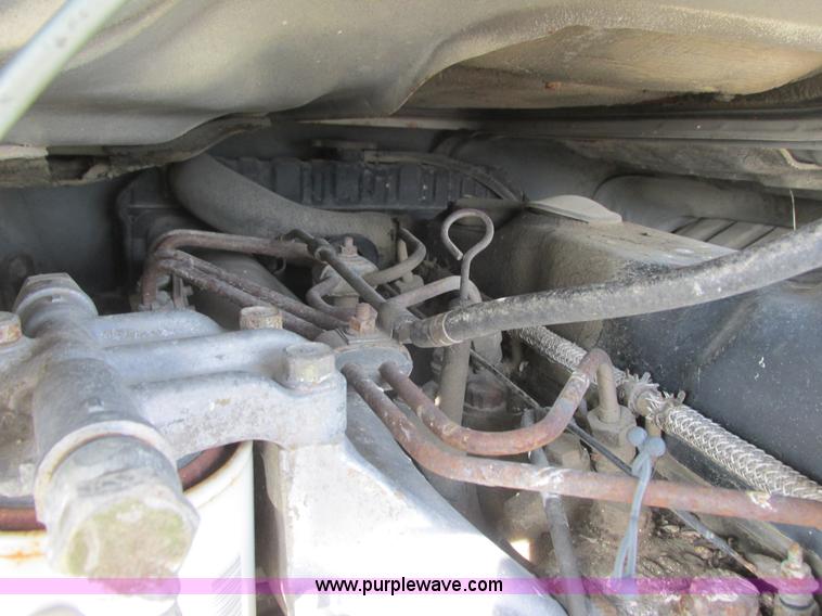 image for item K4056 1994 Mitsubishi Fuso FE truck cab and chassis