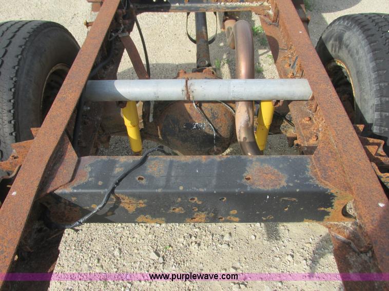 image for item K4056 1994 Mitsubishi Fuso FE truck cab and chassis