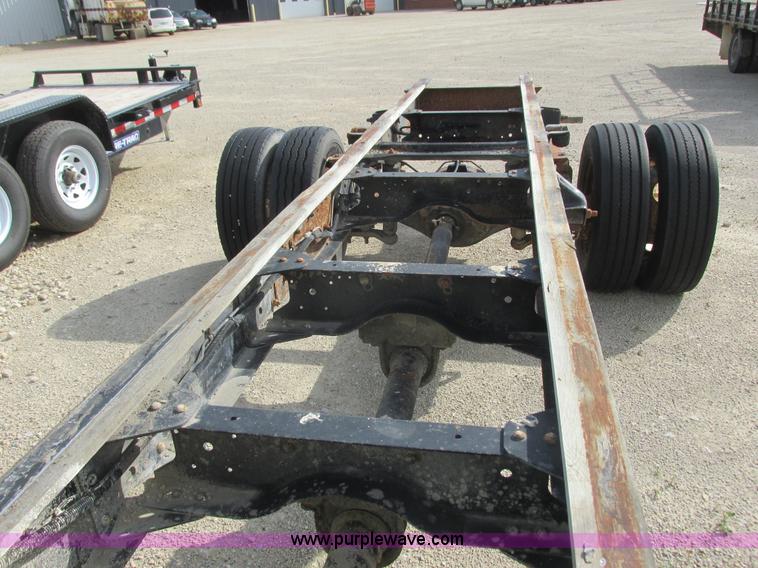 image for item K4058 1995 GMC TopKick truck cab and chassis