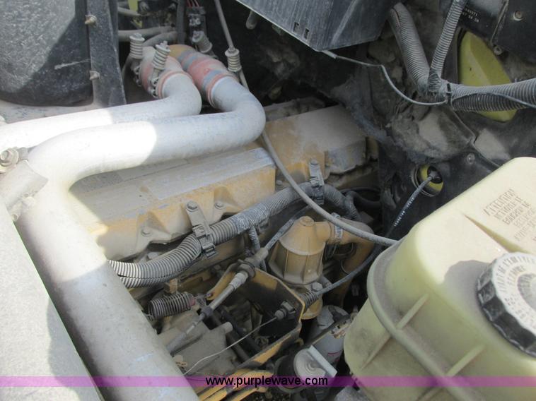 image for item K4058 1995 GMC TopKick truck cab and chassis