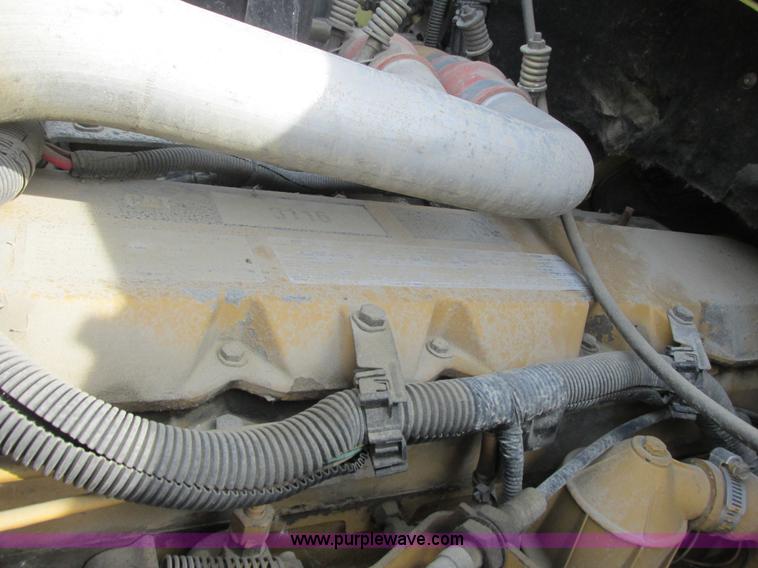 image for item K4058 1995 GMC TopKick truck cab and chassis