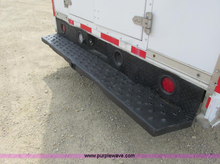 image for item K4061 2006 GMC Savana G3500 Cargo service truck