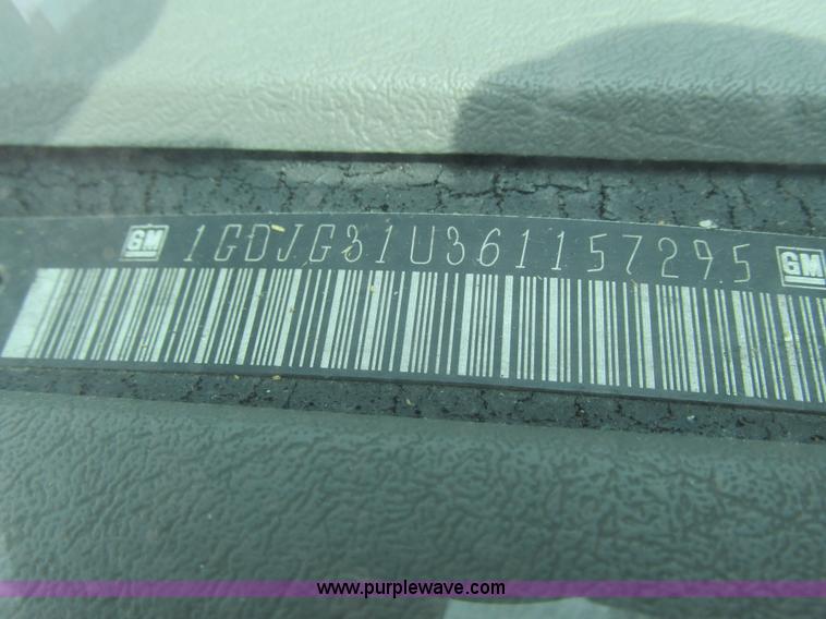 image for item K4061 2006 GMC Savana G3500 Cargo service truck