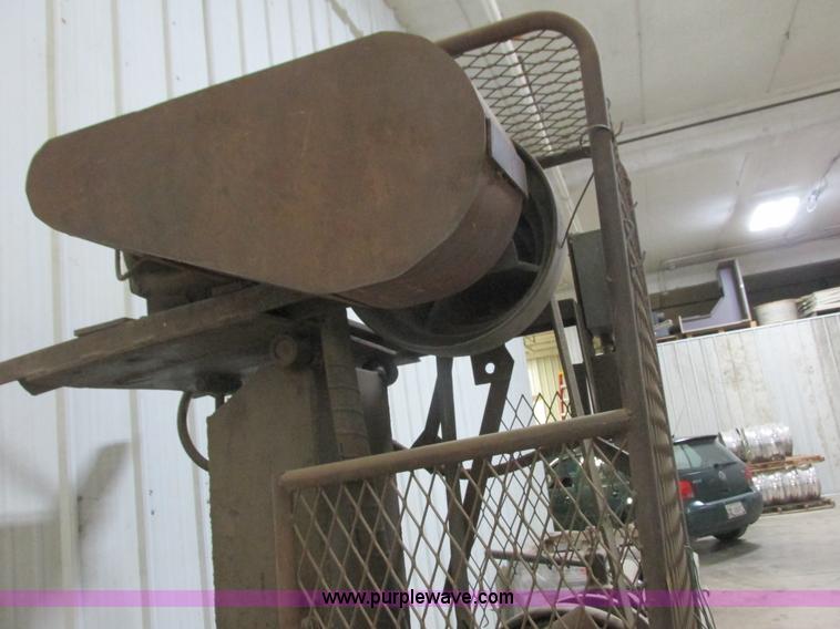 image for item K4064 American Toolworks drive shaft lathe