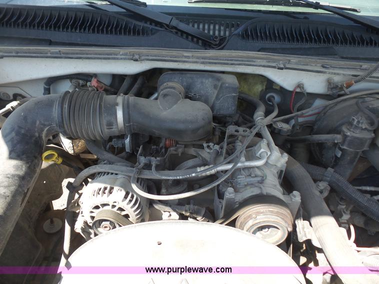 image for item K4739 2003 Chevrolet Silverado 1500 Ext. Cab pickup truck