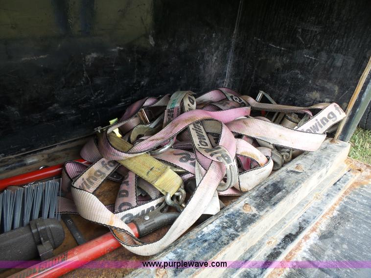 image for item K5304 2000 Freightliner FL60 rollback truck