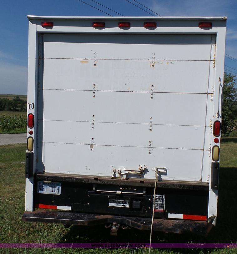 image for item K5316 1997 GMC Savana G3500 box truck