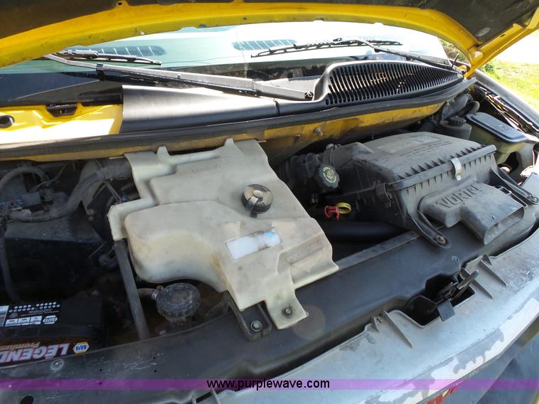 image for item K5316 1997 GMC Savana G3500 box truck