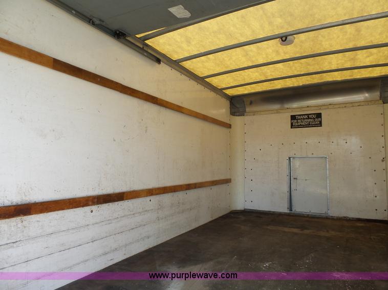 image for item K5316 1997 GMC Savana G3500 box truck