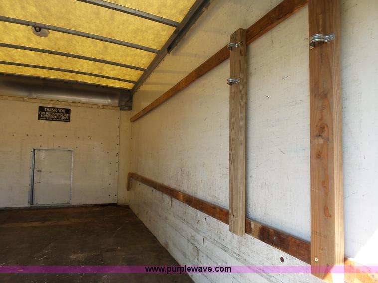 image for item K5316 1997 GMC Savana G3500 box truck