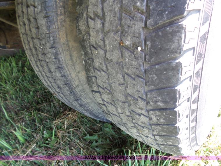 image for item K5316 1997 GMC Savana G3500 box truck