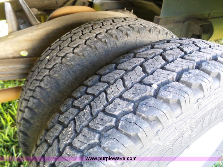 image for item K5316 1997 GMC Savana G3500 box truck