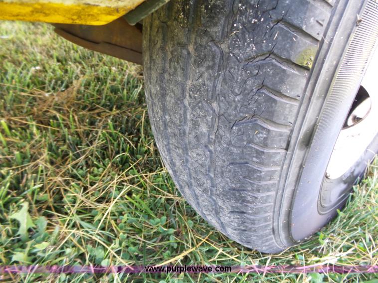 image for item K5316 1997 GMC Savana G3500 box truck