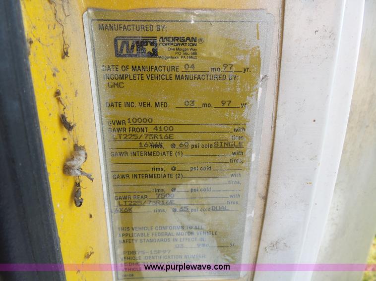 image for item K5316 1997 GMC Savana G3500 box truck