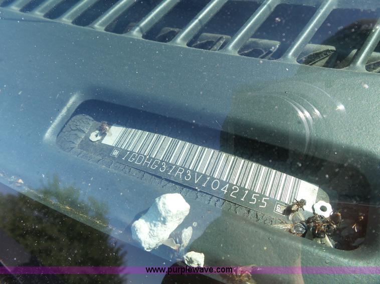 image for item K5316 1997 GMC Savana G3500 box truck