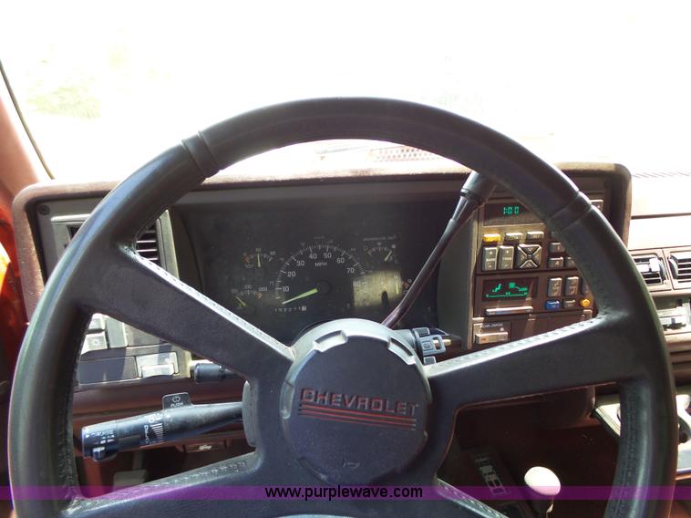 image for item K5342 1994 Chevrolet 1500 Z71 Ext. Cab pickup truck