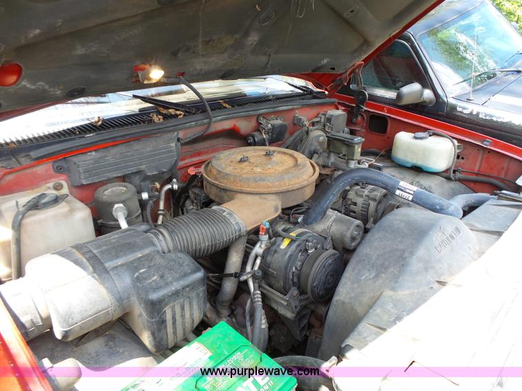 image for item K5342 1994 Chevrolet 1500 Z71 Ext. Cab pickup truck