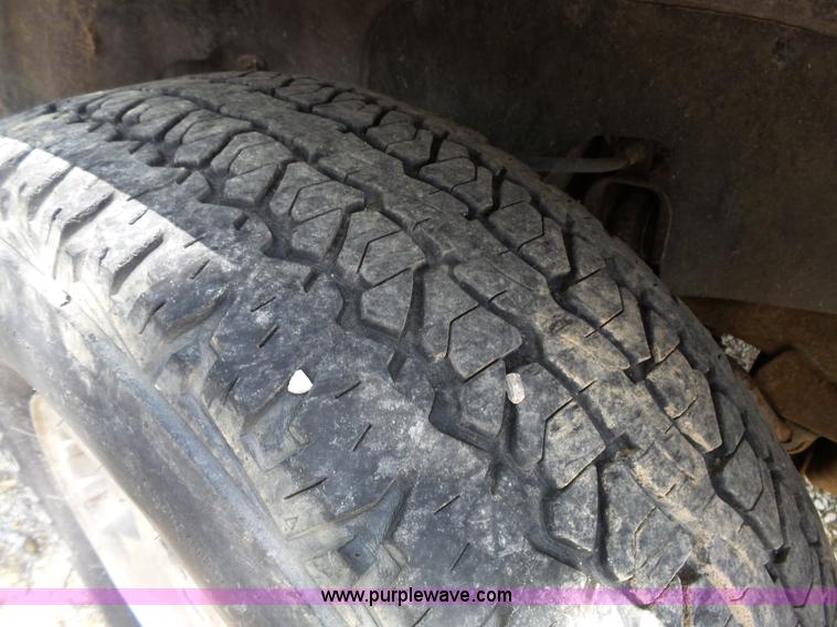 image for item K5342 1994 Chevrolet 1500 Z71 Ext. Cab pickup truck