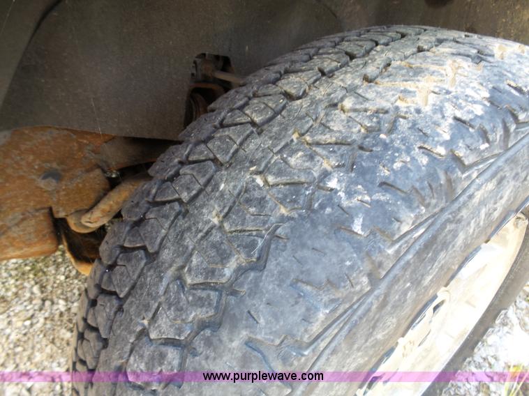 image for item K5342 1994 Chevrolet 1500 Z71 Ext. Cab pickup truck